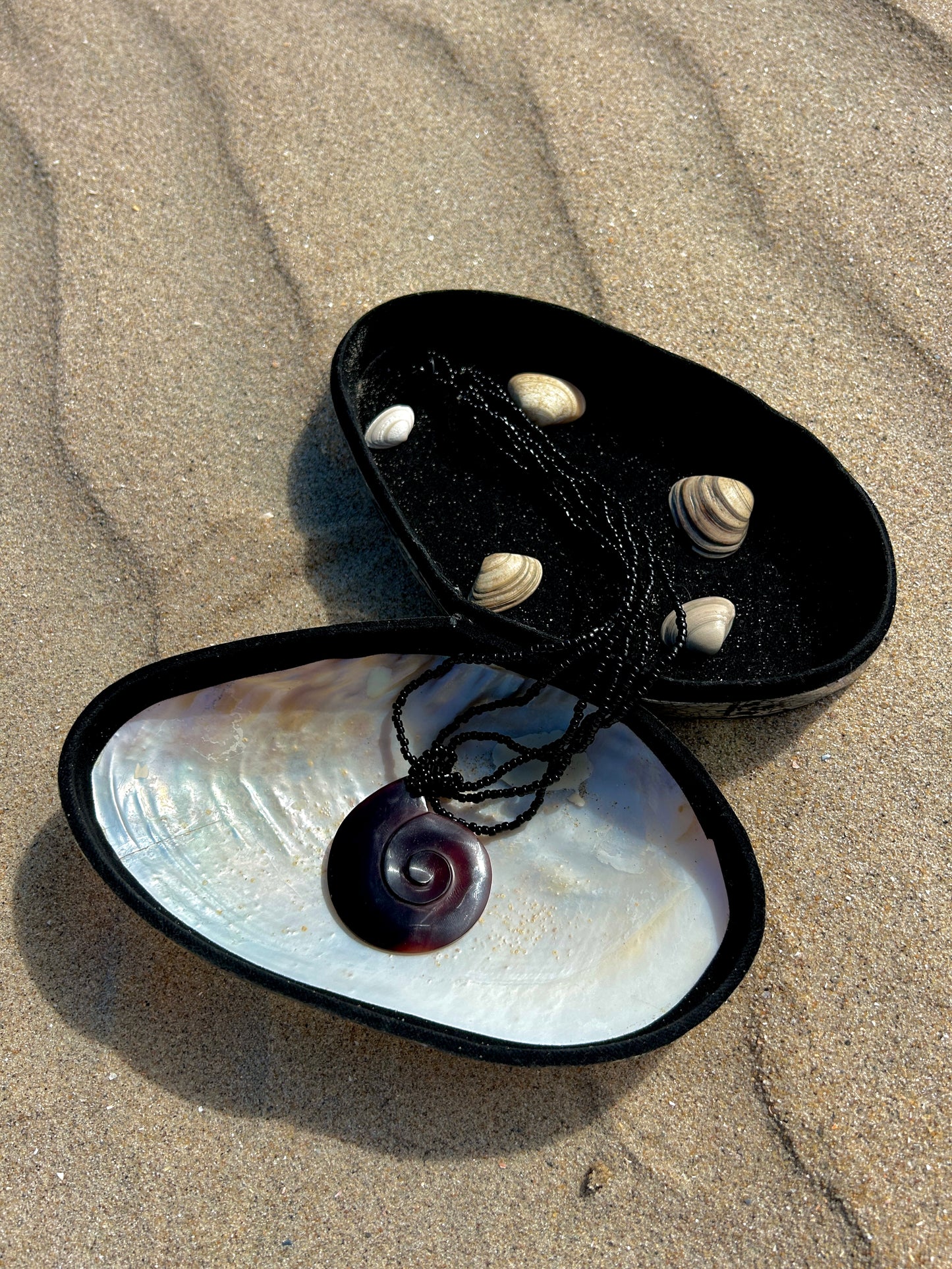 COCOA COAST NECKLACE