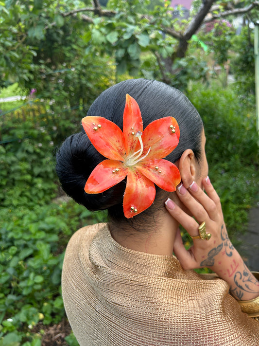 ORANGE MOON LILY HAIR CLIP